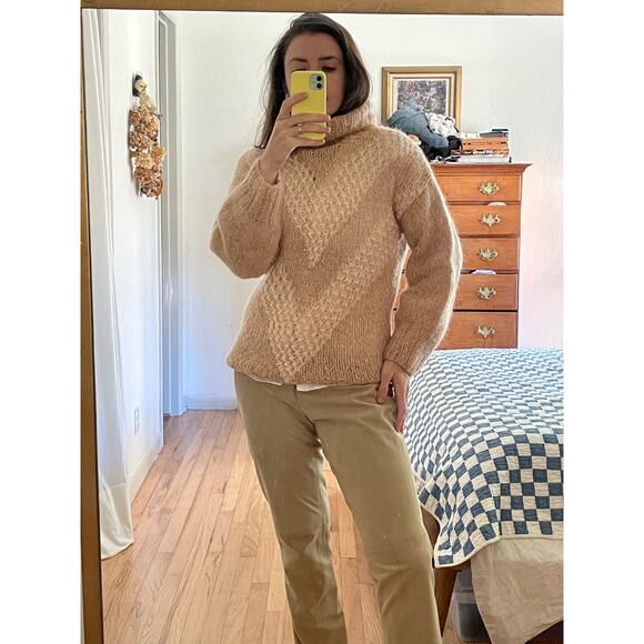 Vintage Italian Mohair Knit Sweater Size Medium - Picture 7 of 7